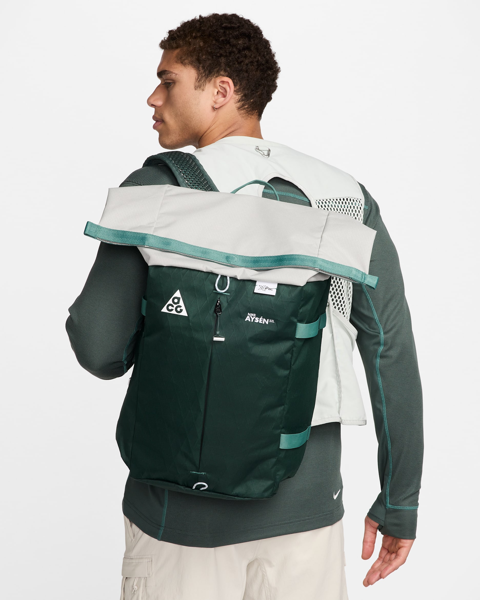 ナイキ ACG AYSEN アイセン デイパック 32L リュック・バックパック Nike ACG Aysén Day Pack (32L). Nike.com